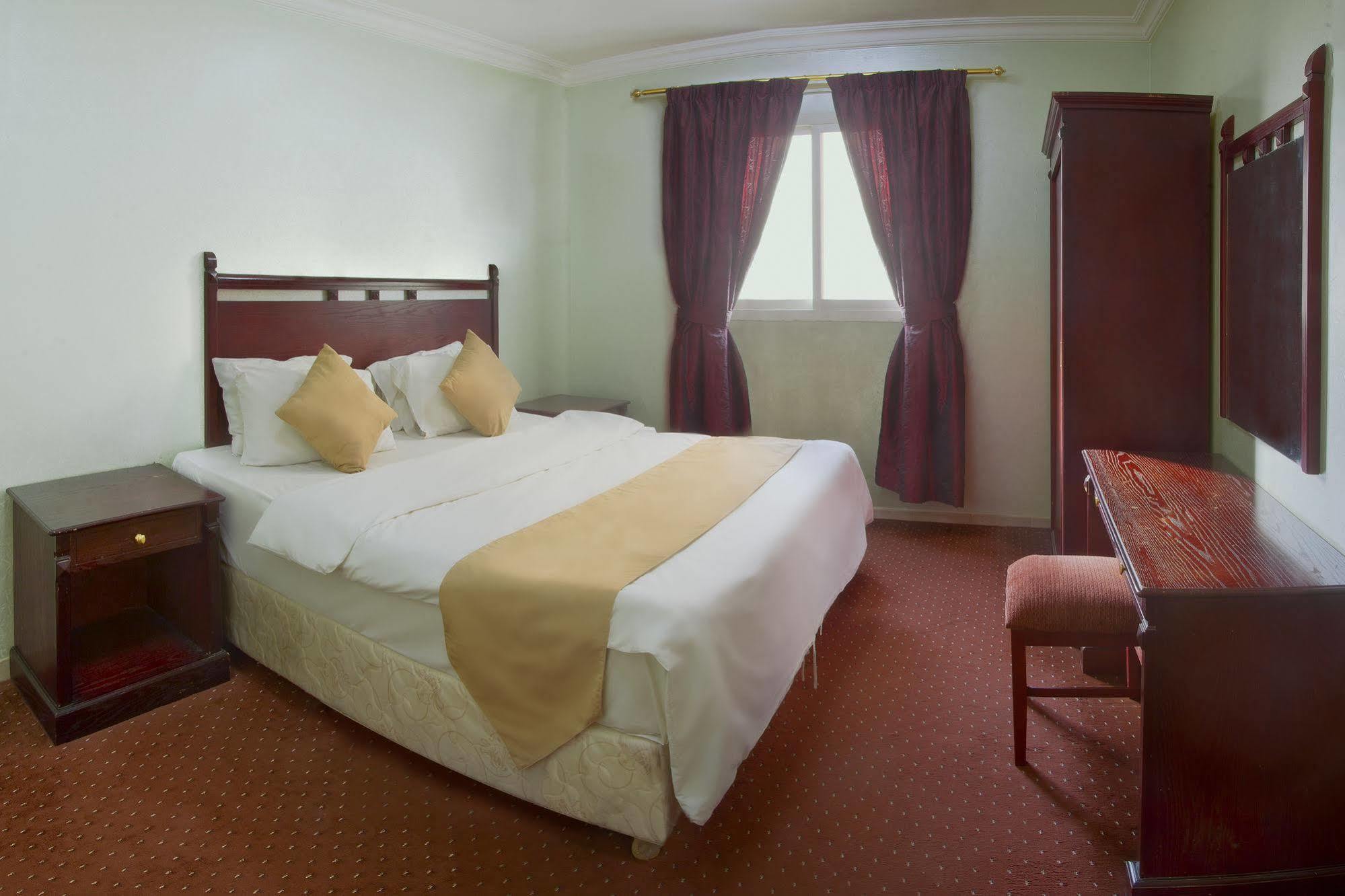 Al Farhan Hotel Suites Al Aqiq Ер-Ріяд Екстер'єр фото