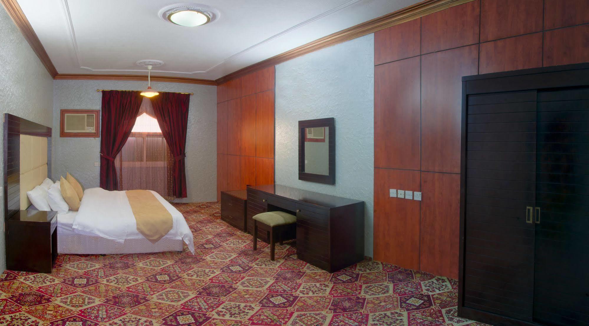 Al Farhan Hotel Suites Al Aqiq Ер-Ріяд Екстер'єр фото